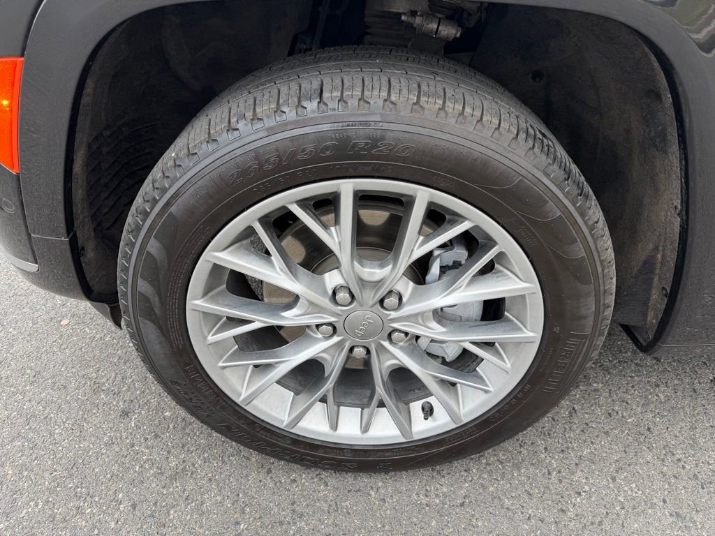 Certified 2024 Jeep Grand Cherokee L Summit image 12