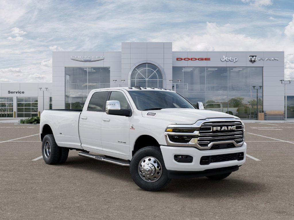 New 2026 RAM 3500 Laramie AWD/4WD image 5