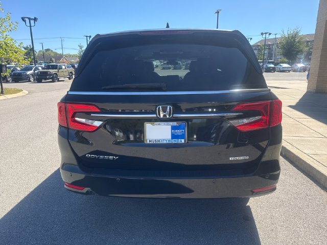 Used 2021 Honda Odyssey Touring image 4