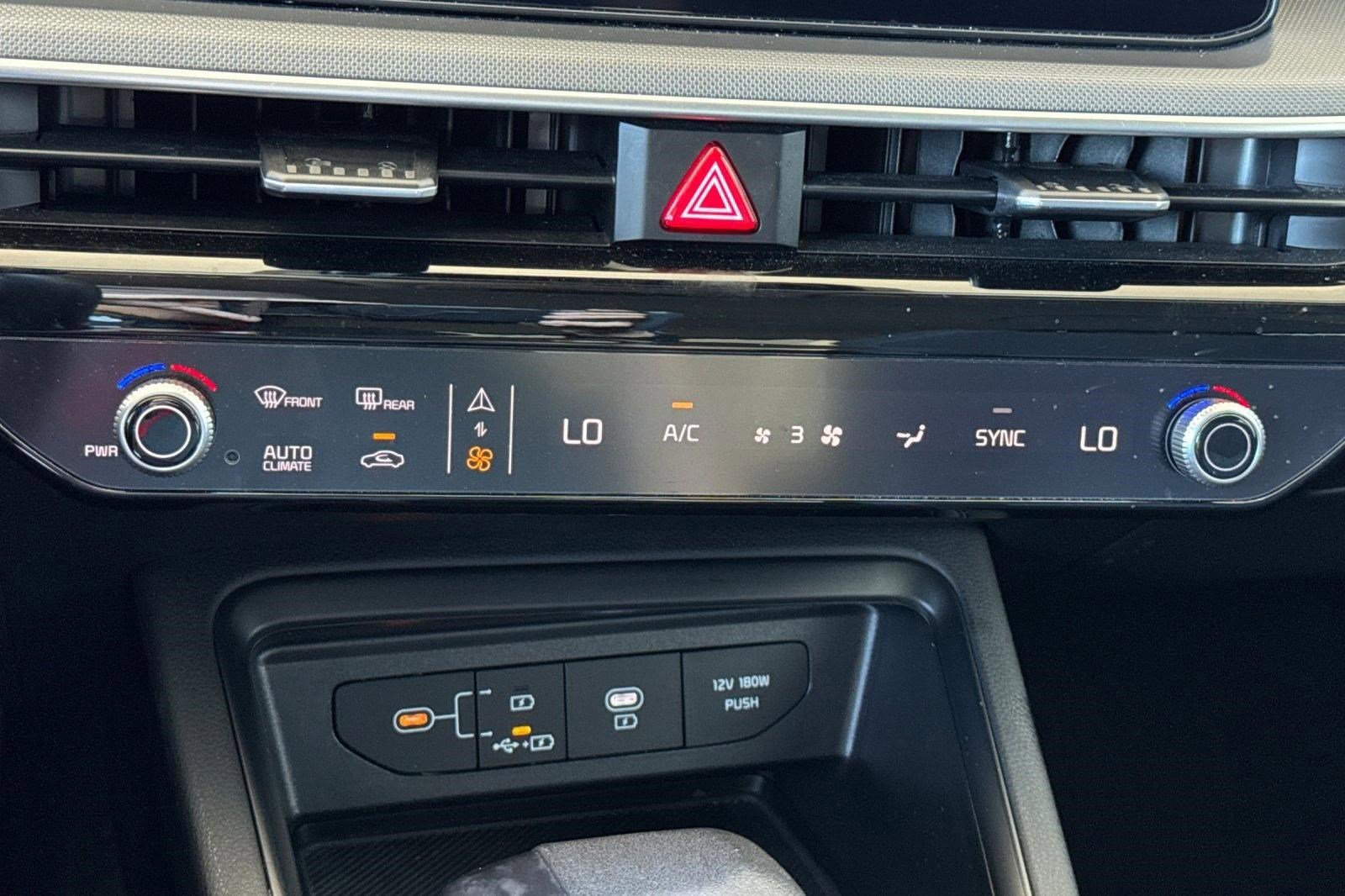 Used 2025 Kia K5 LXS image 19