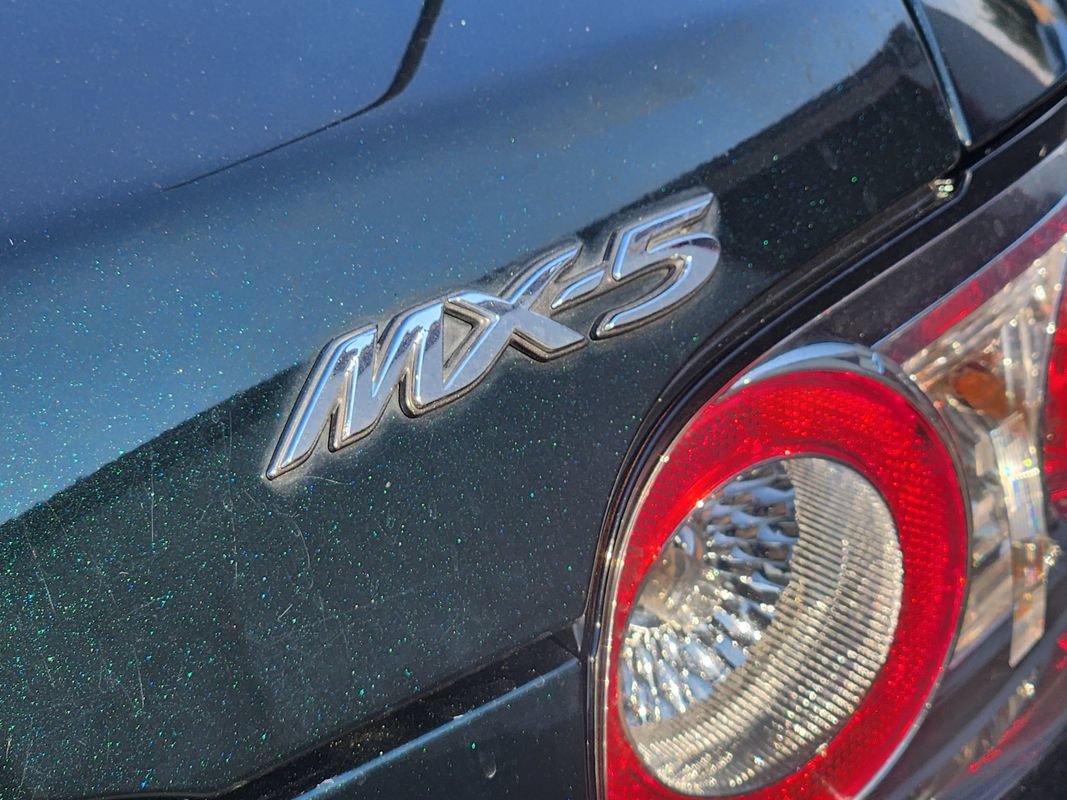 Used 2008 MAZDA MX-5 Miata Sport RWD image 13