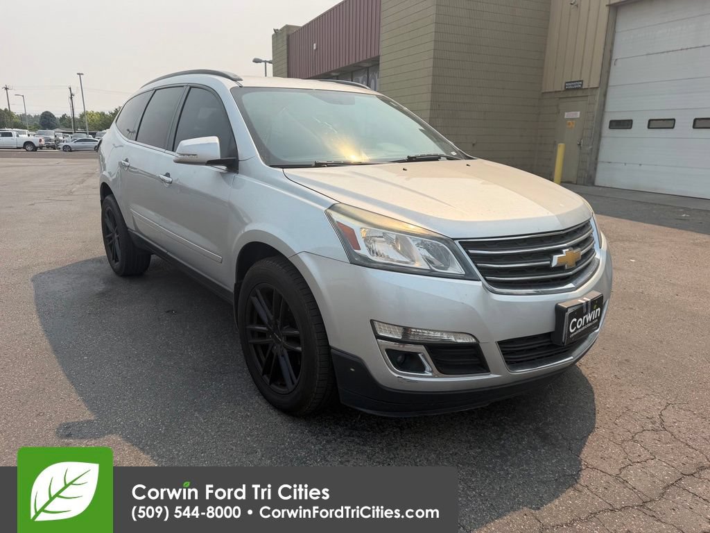 Used 2017 Chevrolet Traverse LT w/ Style and Technology Package