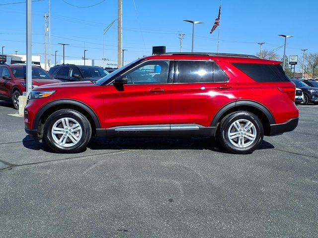 Certified 2024 Ford Explorer XLT w/ Equipment Group 202A image 2