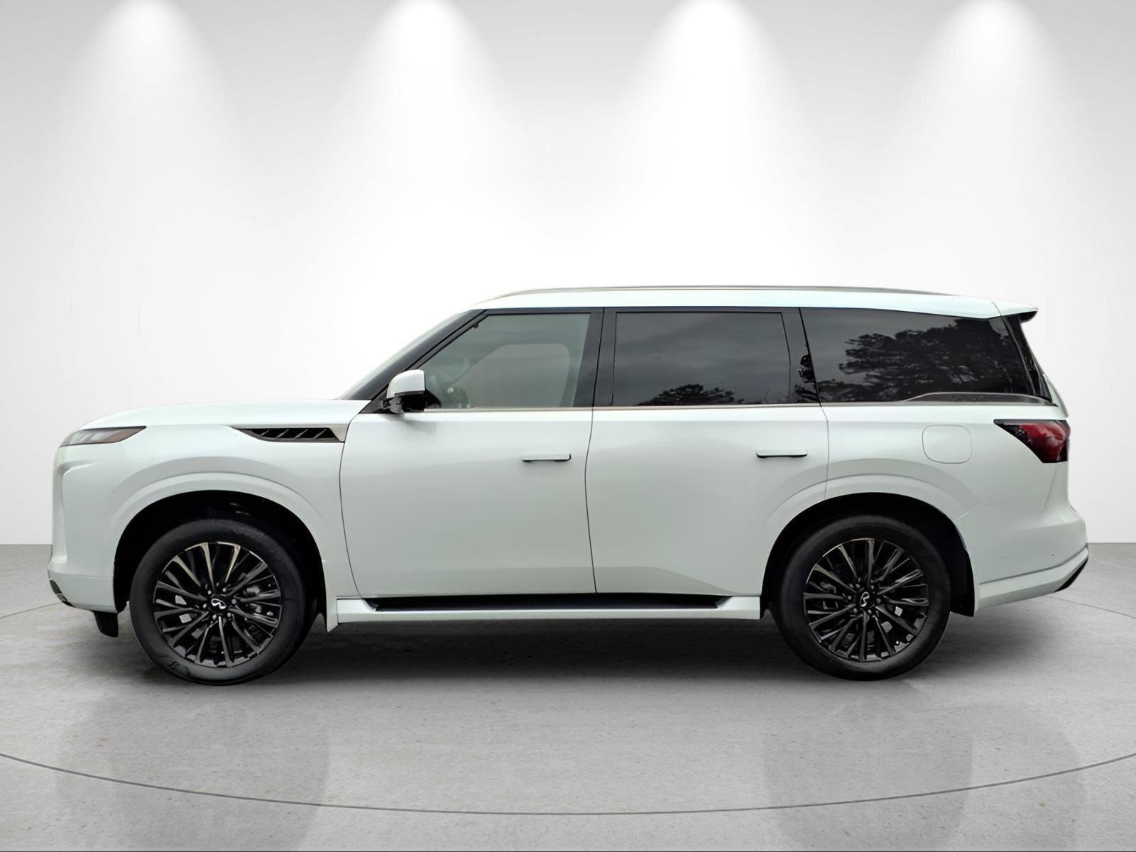 New 2026 INFINITI QX80 Autograph w/ Premium Cargo Package AWD/4WD image 2
