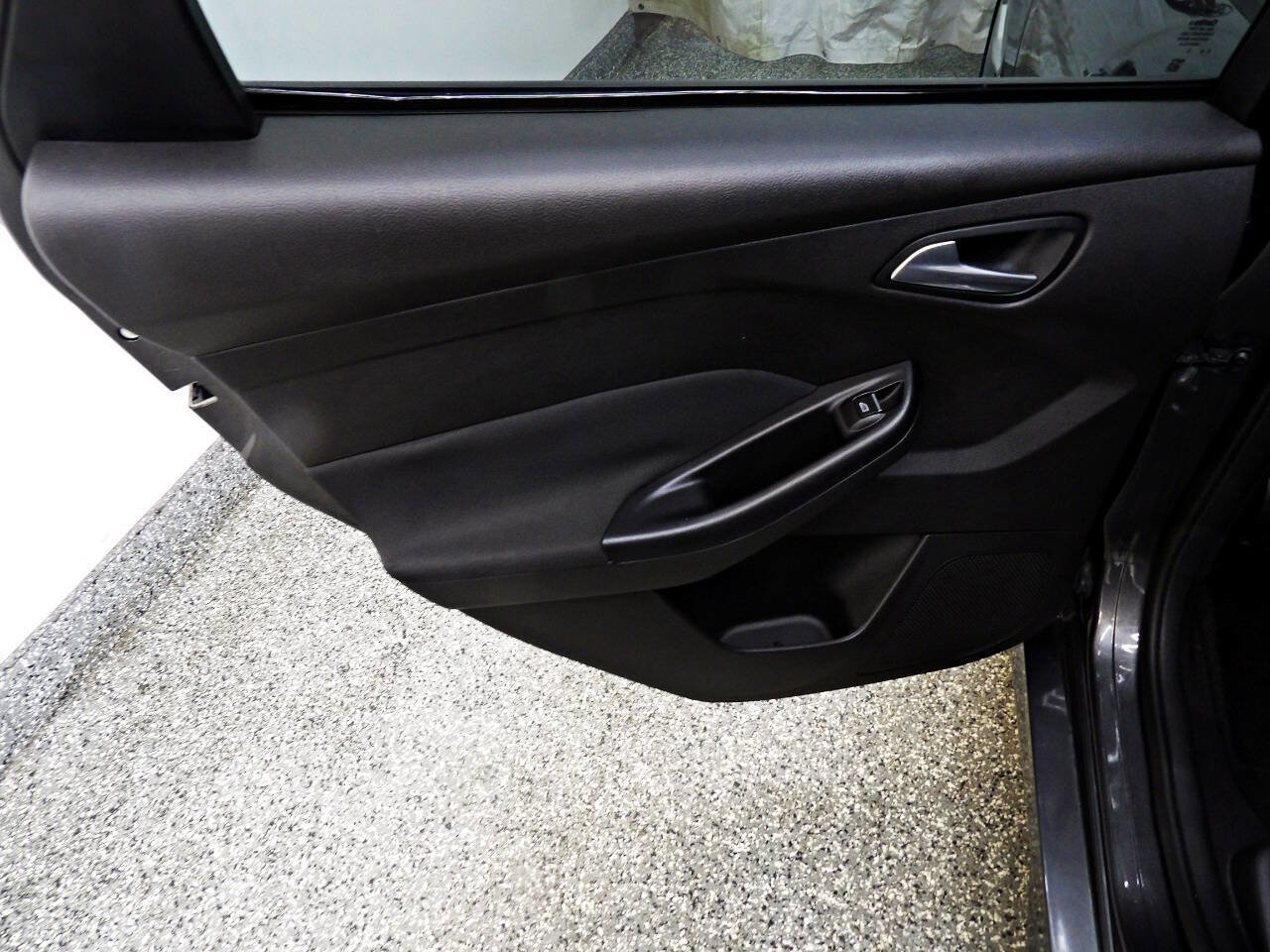 Used 2016 Ford Focus ST image 9