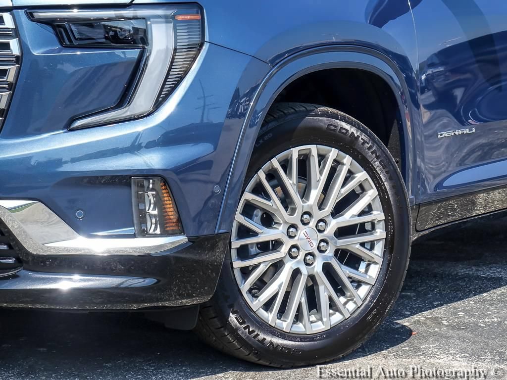 Certified 2026 GMC Acadia Denali w/ Super Cruise Package AWD/4WD image 5