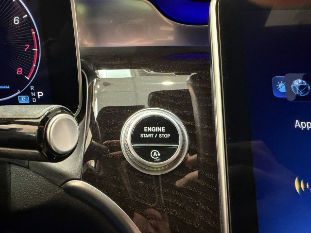 Used 2024 Mercedes-Benz GLC 300 4MATIC image 22