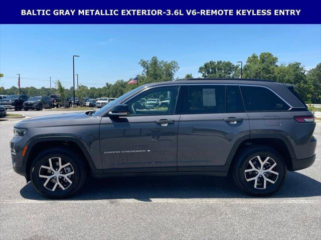 Certified 2025 Jeep Grand Cherokee Limited AWD/4WD image 8