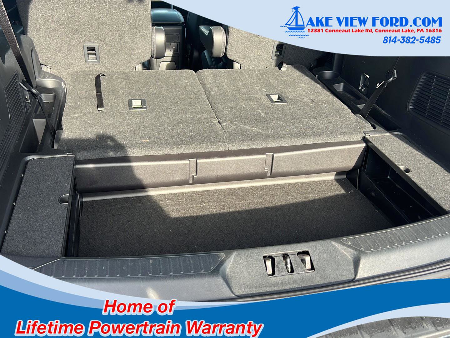 Used 2022 Ford Explorer XLT w/ Equipment Group 202A AWD/4WD image 14