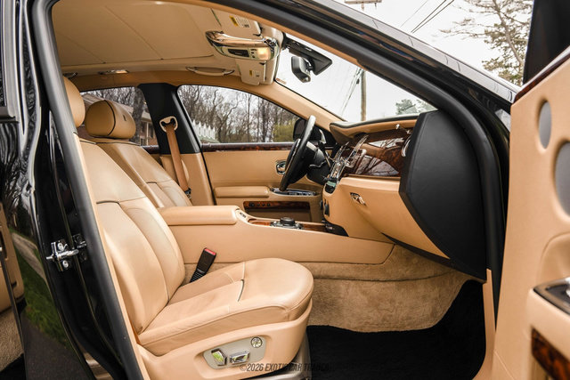 Used 2014 Rolls-Royce Ghost image 67