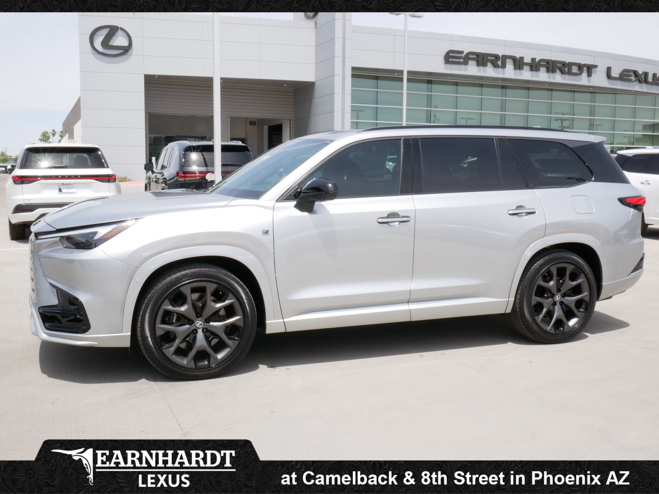 New 2026 Lexus TX 500h AWD image 1