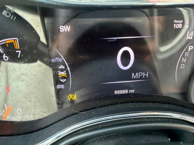 Used 2021 Jeep Grand Cherokee Laredo X AWD/4WD image 7