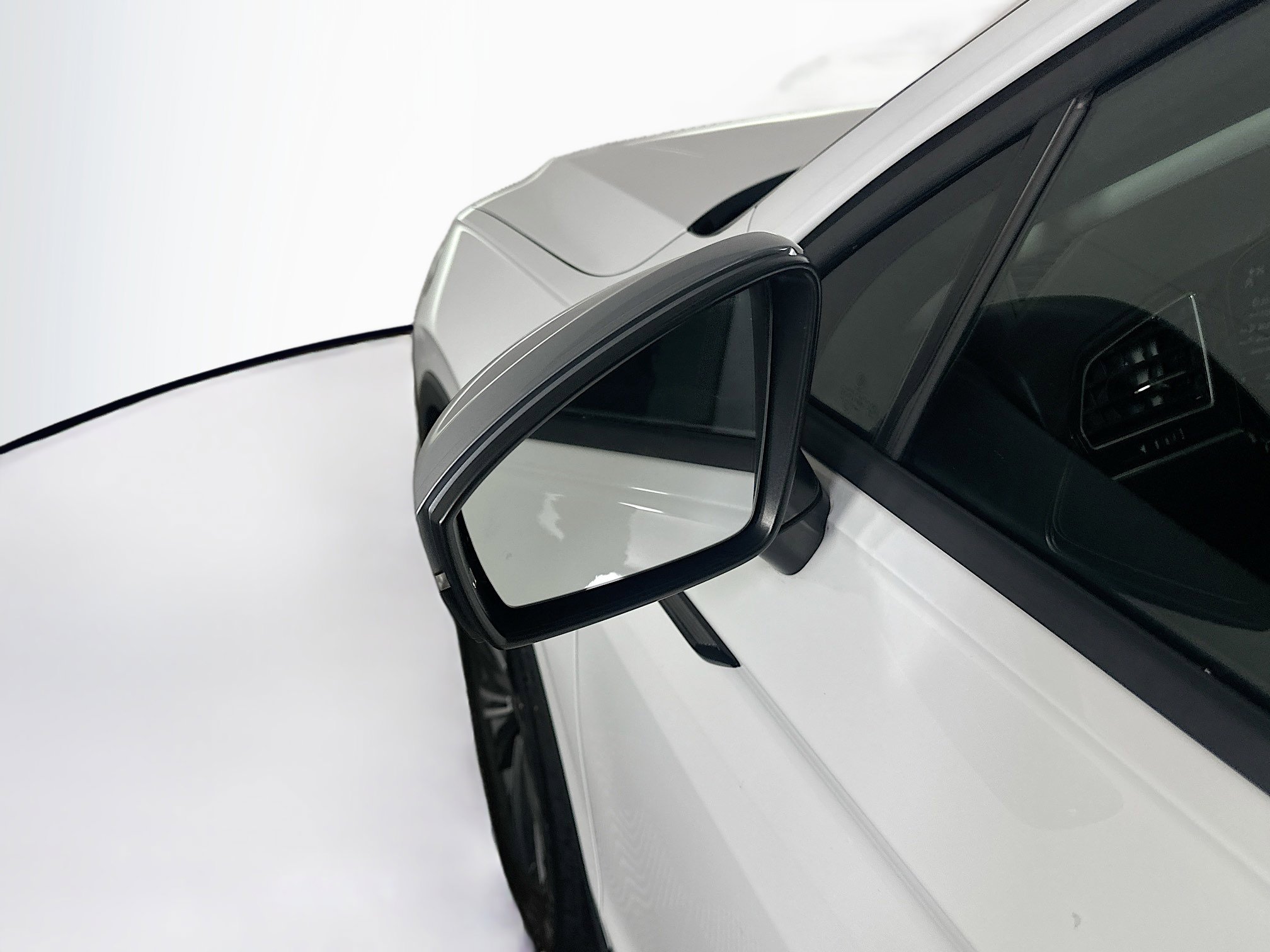 Used 2024 Volkswagen Tiguan Wolfsburg Edition image 16