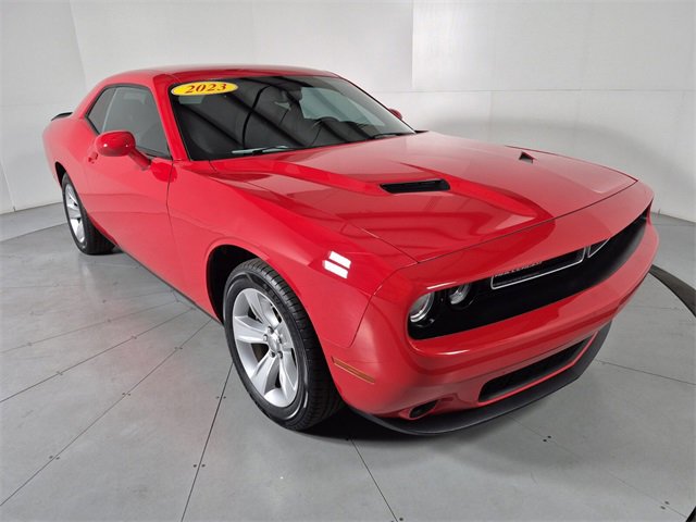 Used 2023 Dodge Challenger SXT image 6