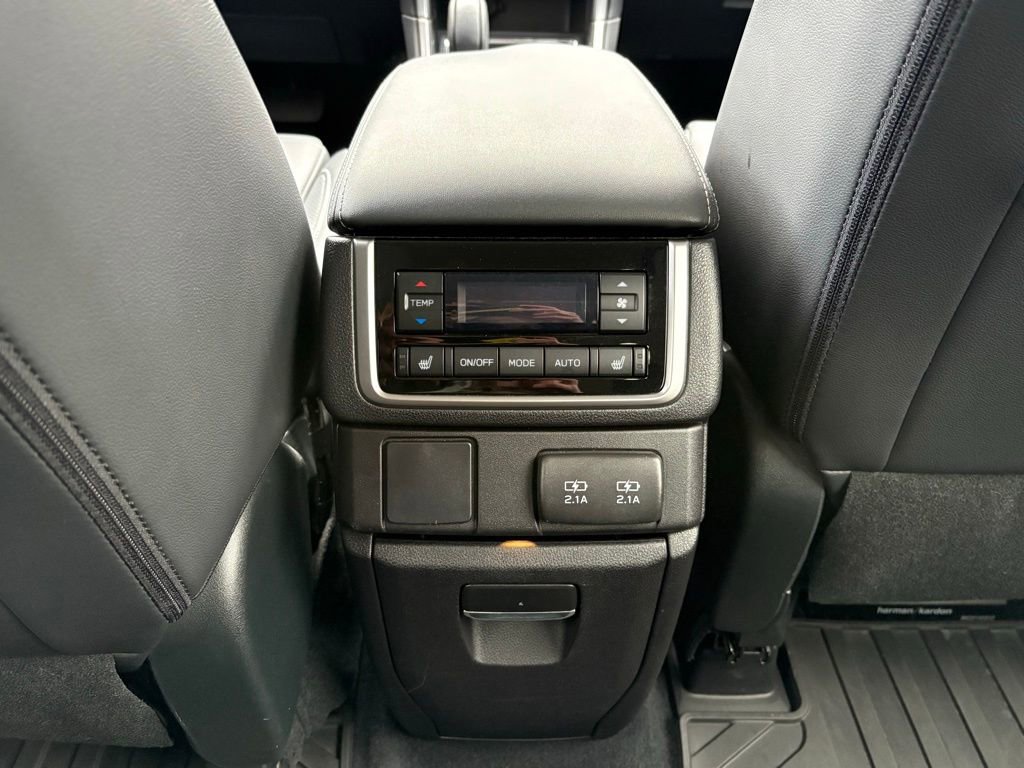 Used 2021 Subaru Ascent Limited w/ Technology Package image 15