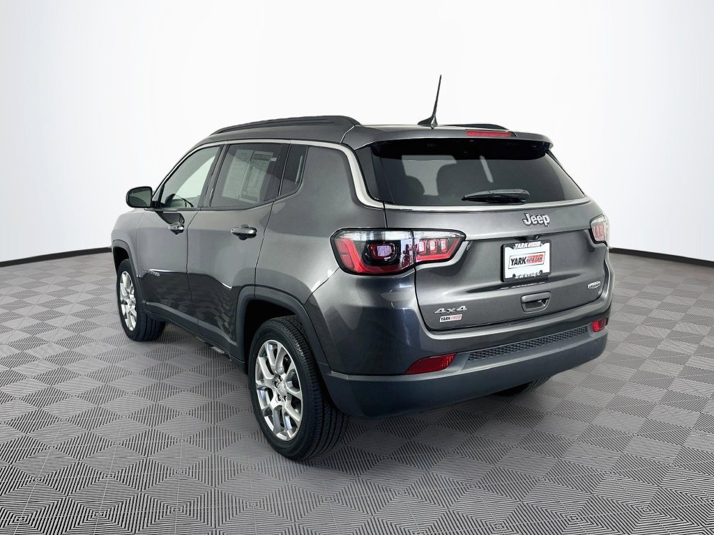 Used 2023 Jeep Compass Latitude AWD/4WD image 6