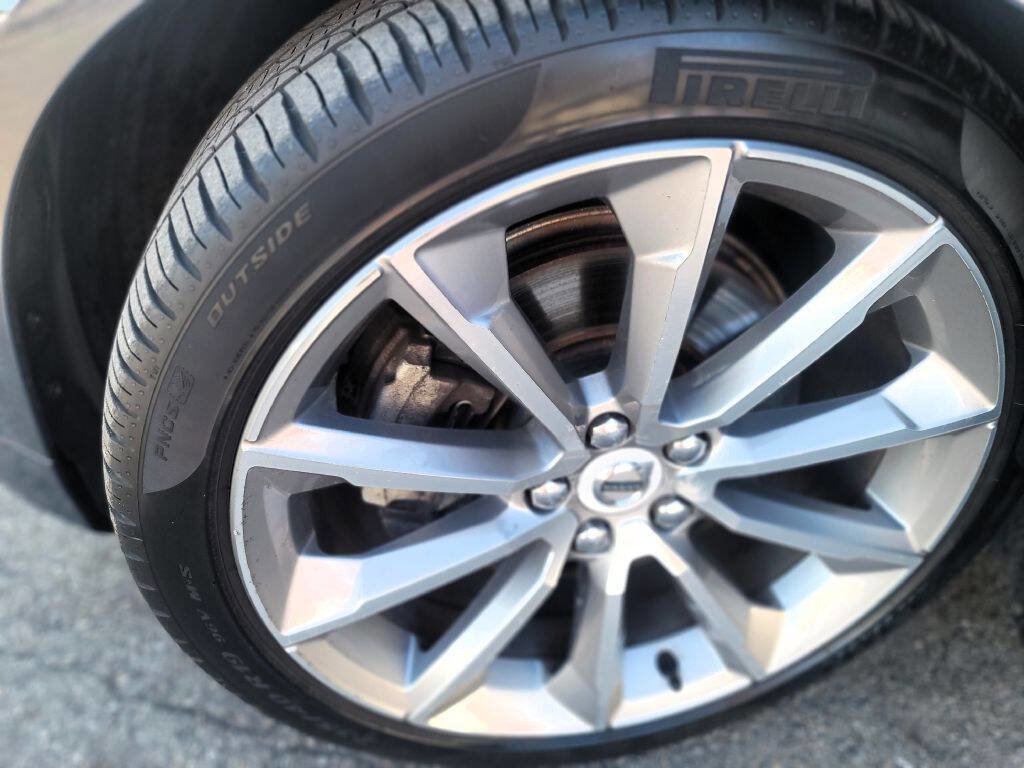 Used 2019 Volvo S60 T5 Momentum w/ Premium Package image 24