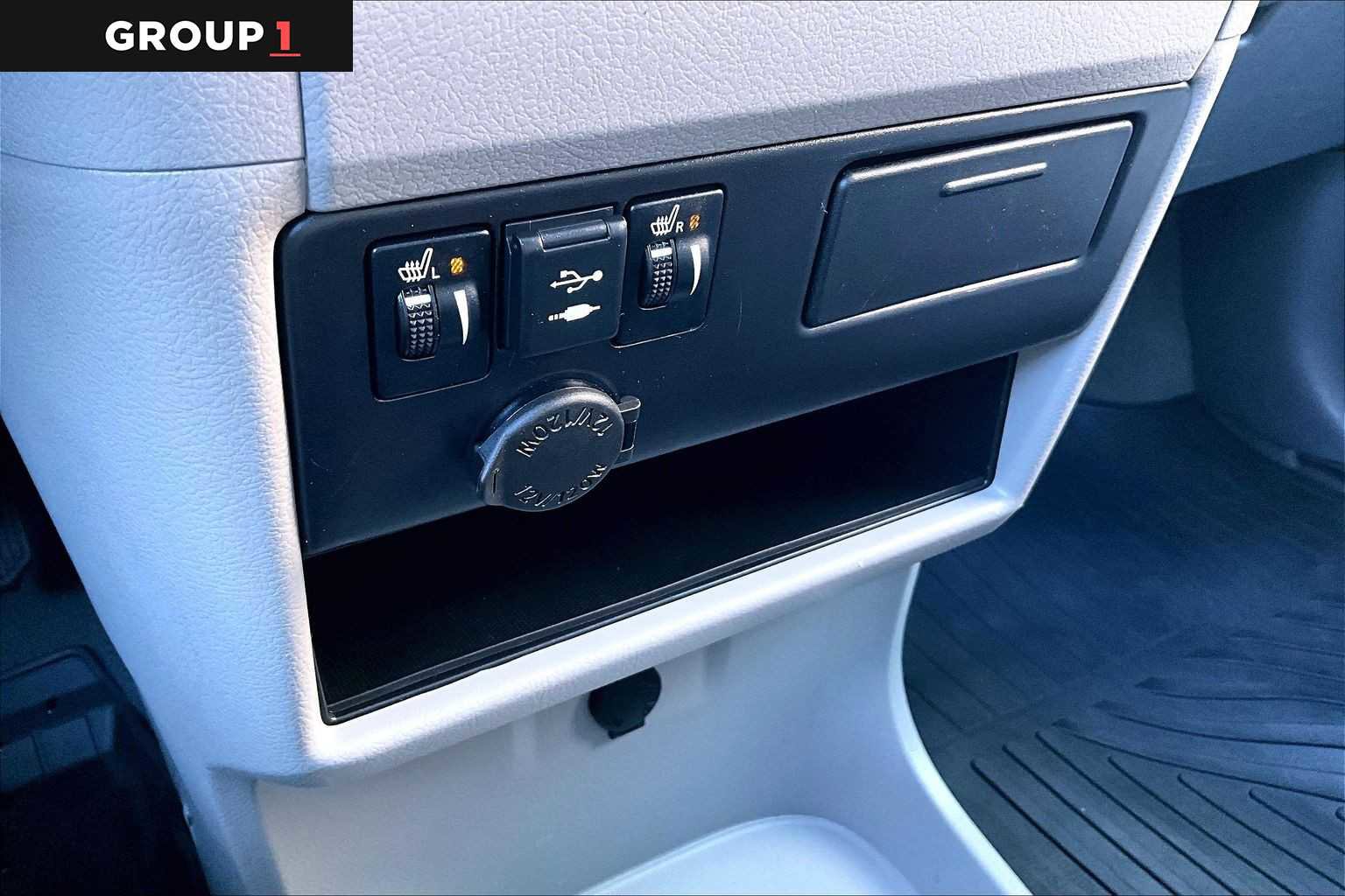 Certified 2020 Toyota Sienna XLE w/ XLE Navigation Package image 34