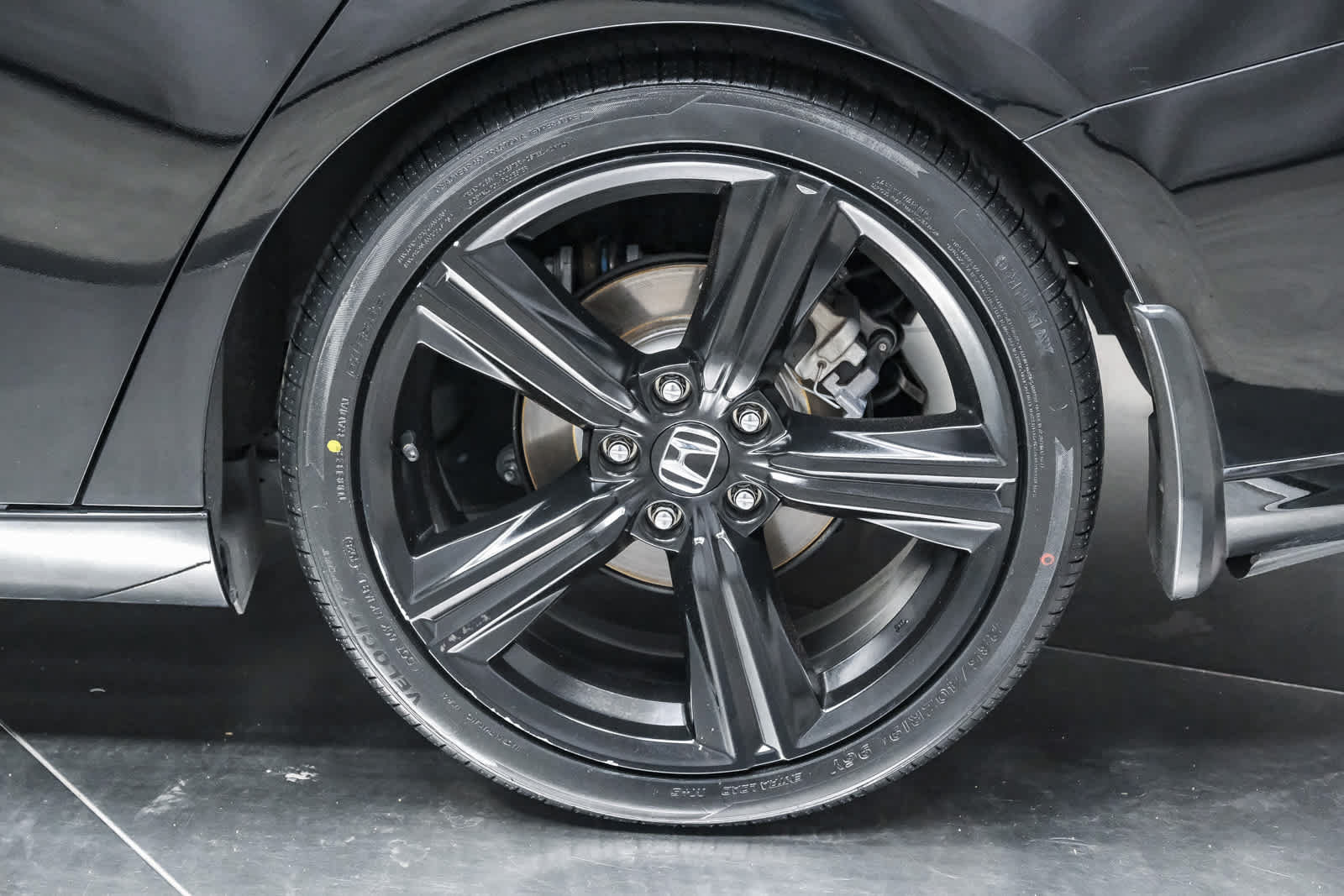 Used 2024 Honda Accord Sport image 9