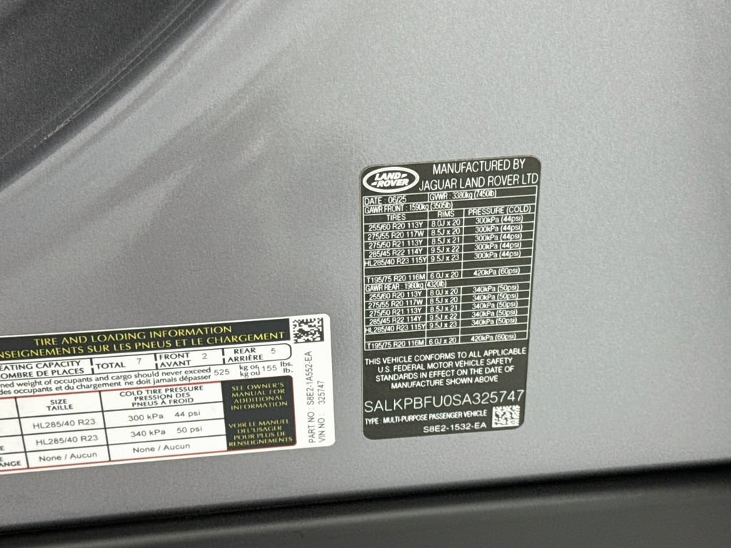 Certified 2025 Land Rover Range Rover Long Wheelbase SE AWD/4WD image 33