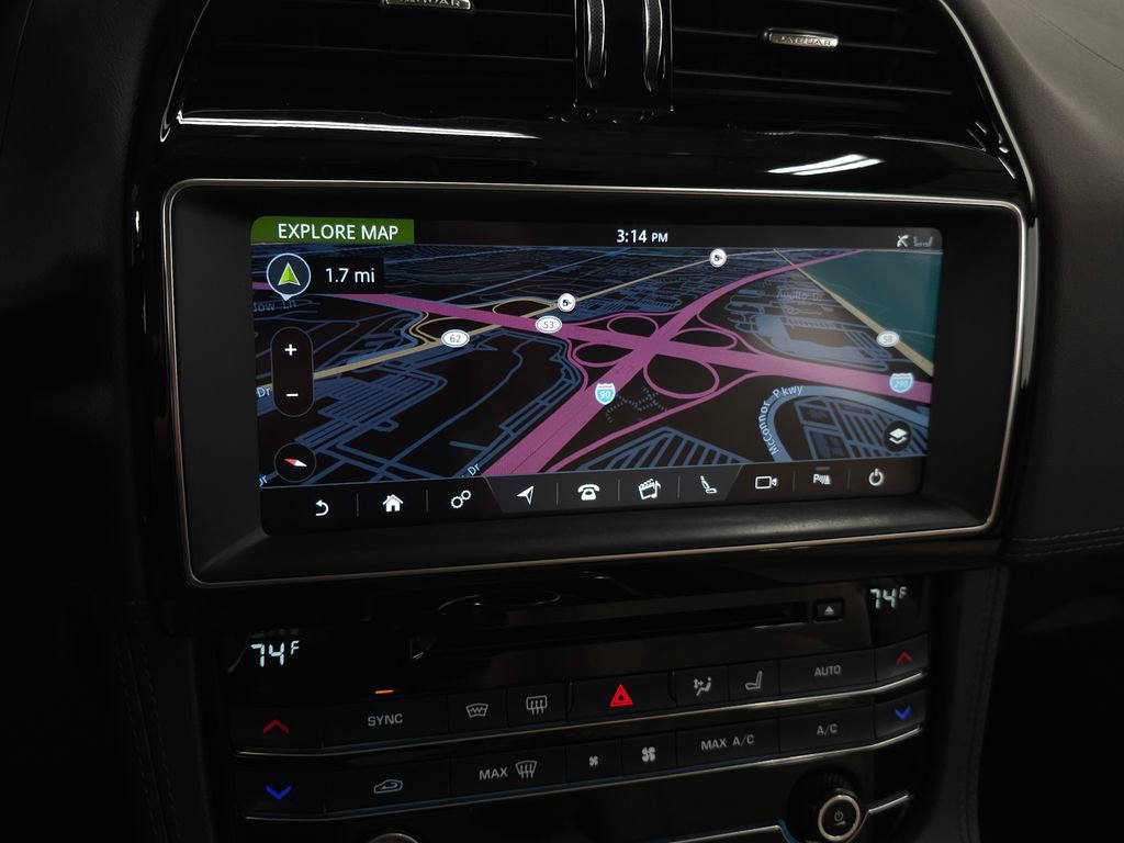 Used 2020 Jaguar F-PACE Prestige AWD/4WD image 27