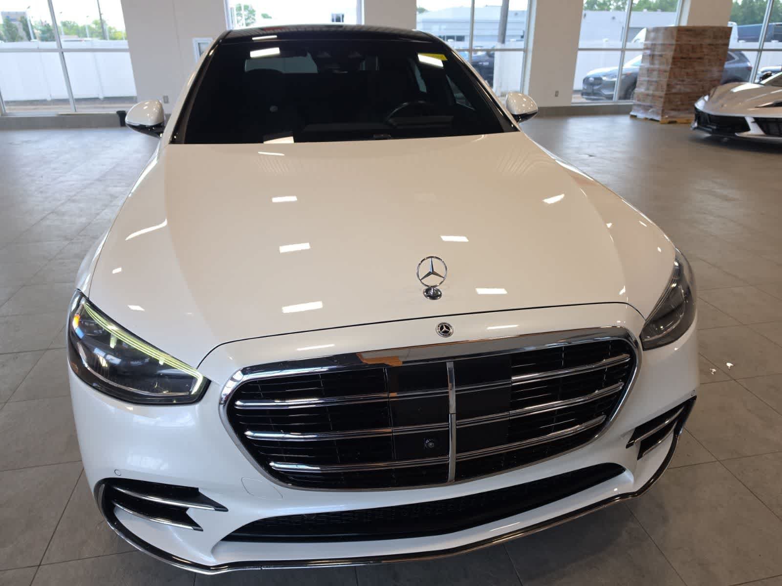 Used 2023 Mercedes-Benz S 580 4MATIC Sedan image 4