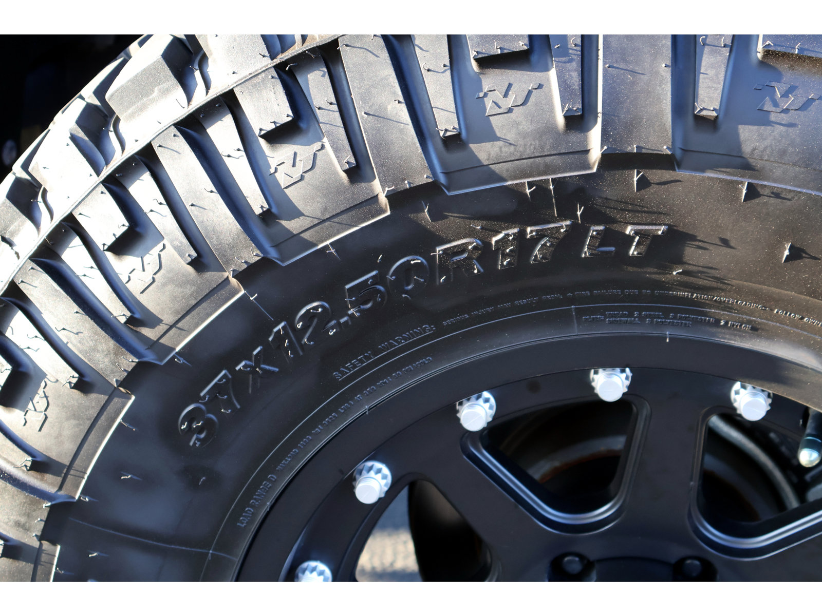 Used 2024 Ford Bronco Black Diamond AWD/4WD image 15