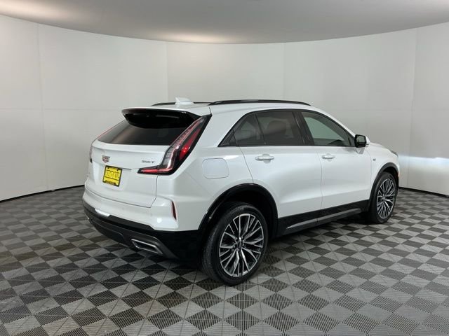 Used 2024 Cadillac XT4 Sport image 5