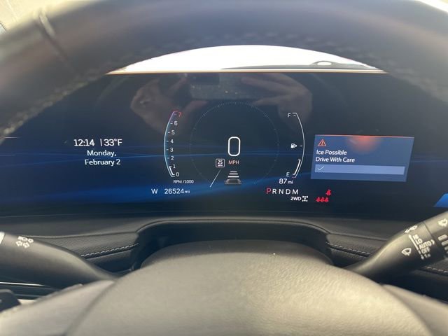 Used 2025 Cadillac XT4 Premium Luxury image 26