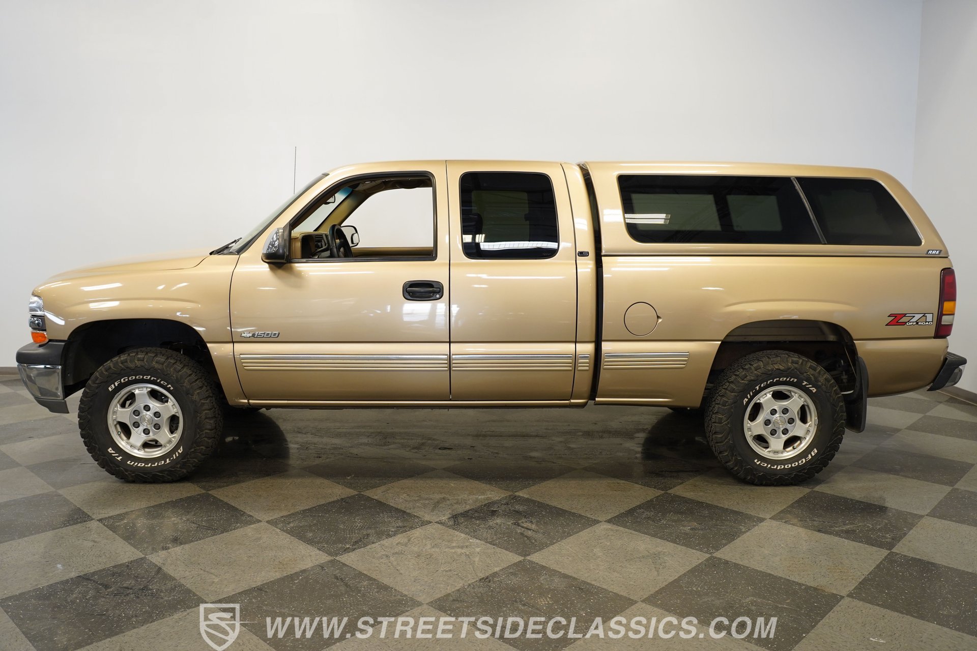 Used 2000 Chevrolet Silverado 1500 LS w/ Off-Road Chassis Pkg AWD/4WD image 8