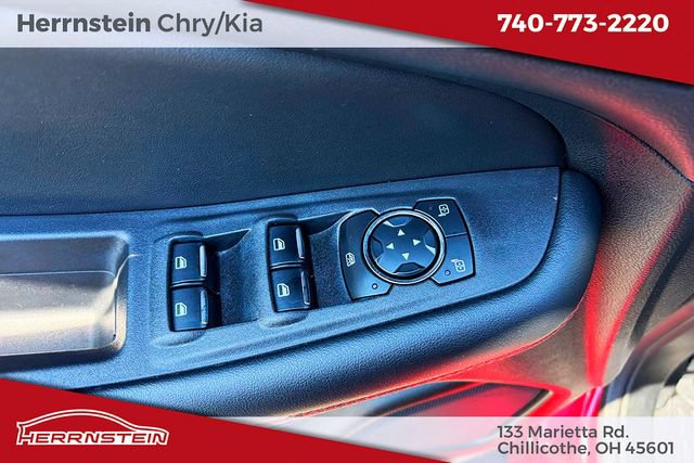 Used 2023 Ford Edge ST-Line w/ Class II Trailer Tow Package AWD/4WD image 14