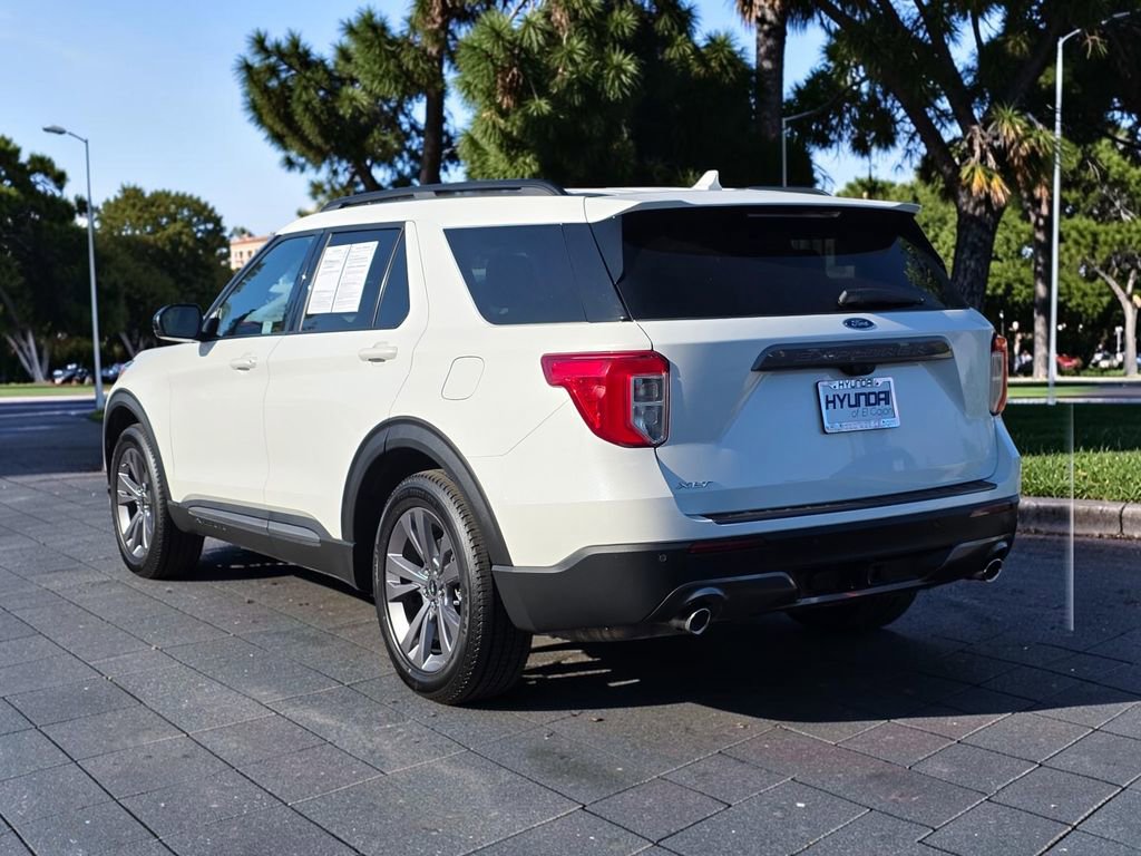 Used 2023 Ford Explorer XLT w/ Equipment Group 202A image 6