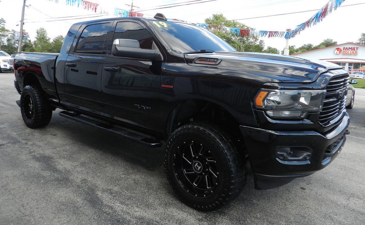 Used 2019 RAM 2500 Big Horn w/ Black Appearance Package AWD/4WD image 5
