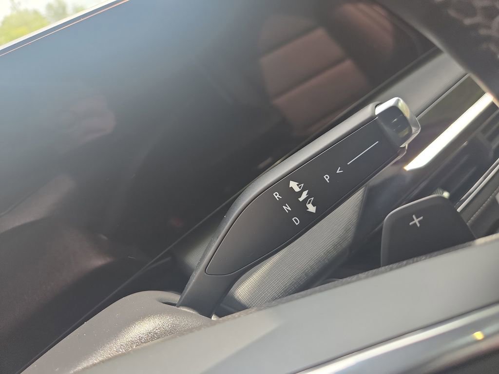 Used 2025 Buick Enclave Preferred FWD image 24
