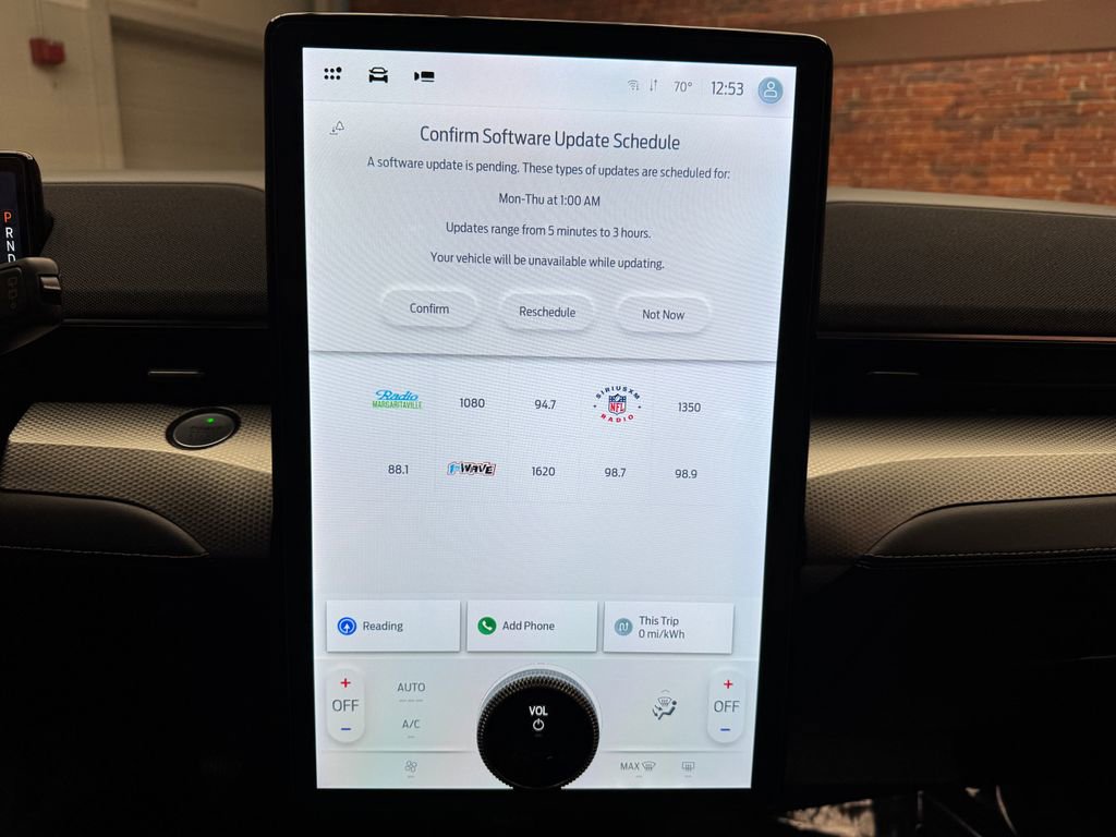 Used 2021 Ford Mustang Mach-E Select image 21