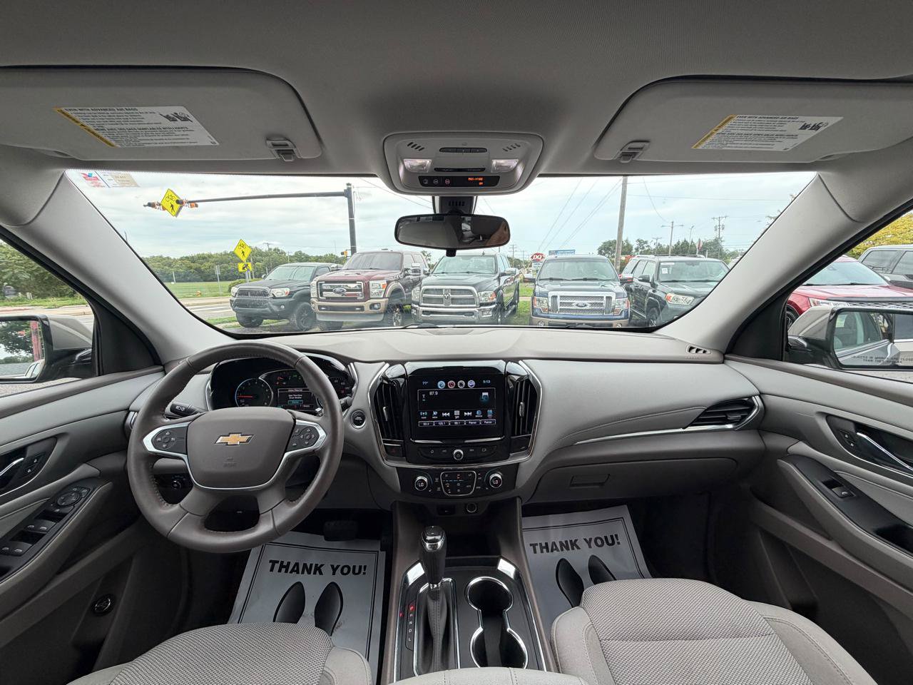 Used 2018 Chevrolet Traverse LT FWD image 11