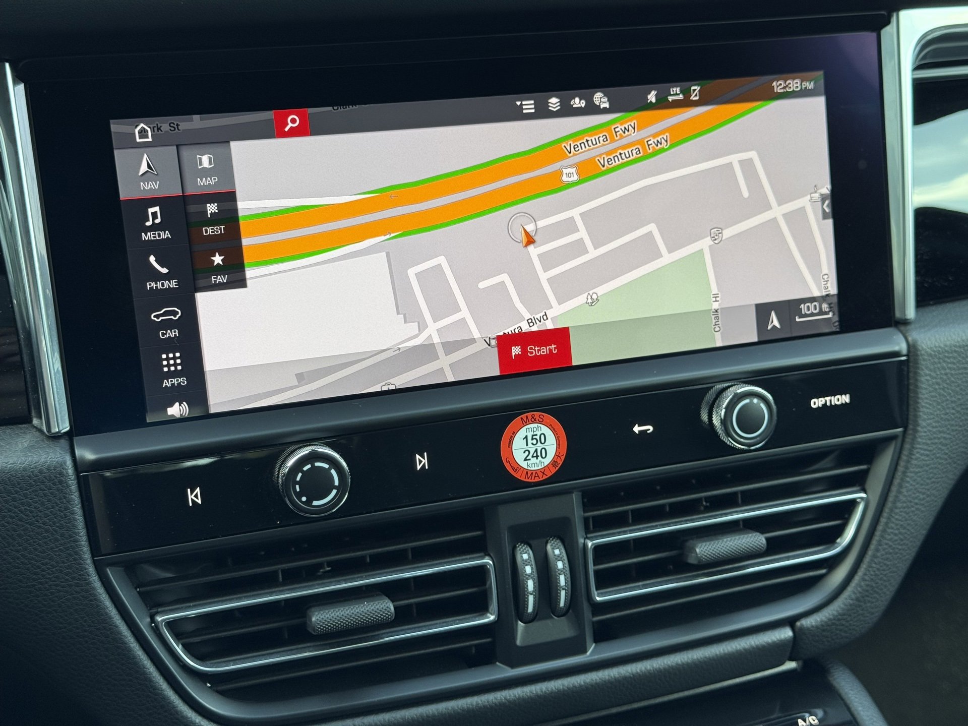 Used 2025 Porsche Macan image 20