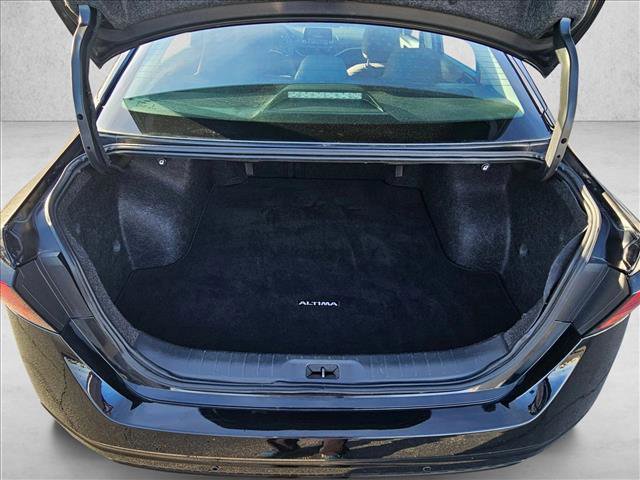 Used 2024 Nissan Altima 2.5 SV image 6