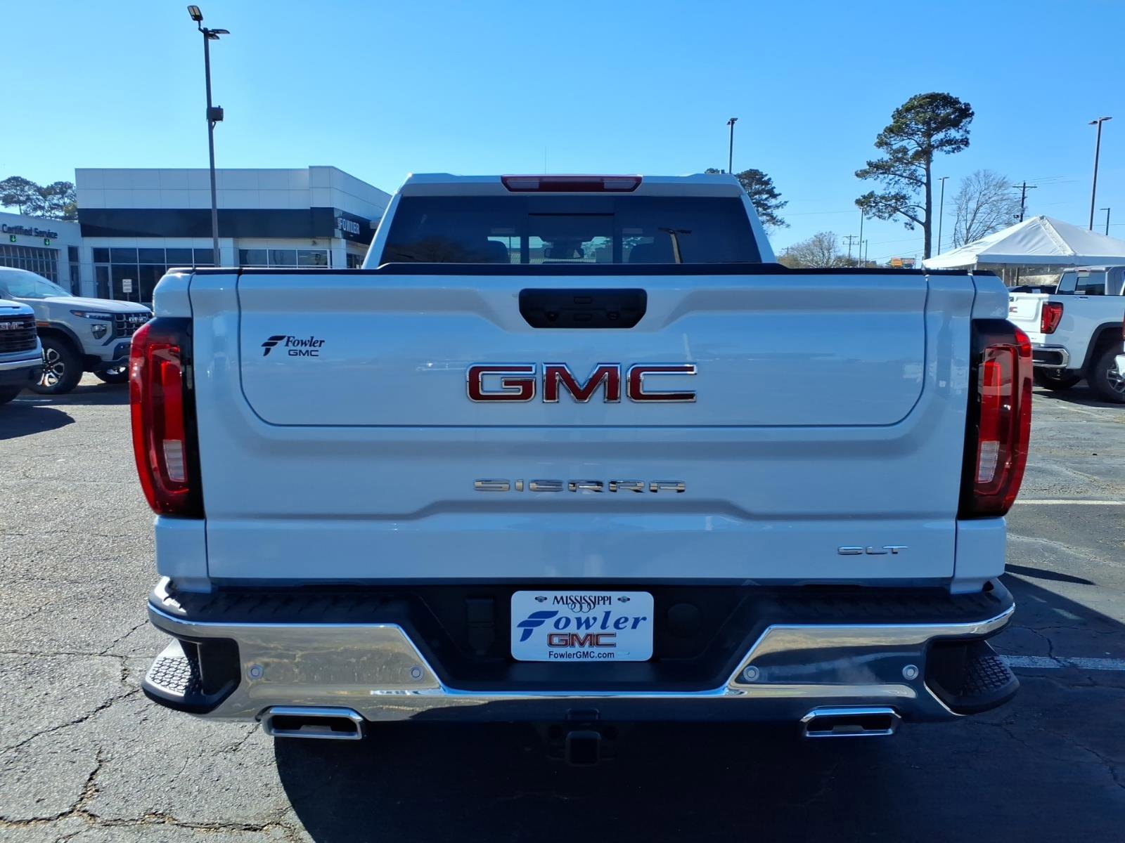 New 2026 GMC Sierra 1500 SLT w/ SLT Premium Plus Package AWD/4WD image 4