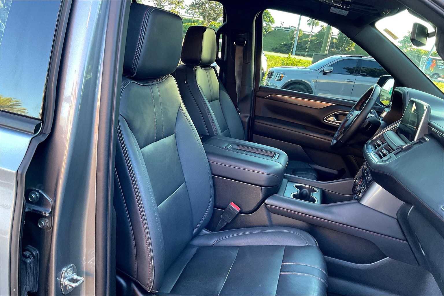 Certified 2022 Chevrolet Tahoe RST w/ Luxury Package image 7