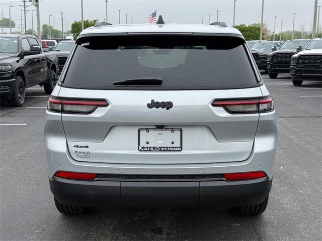 New 2025 Jeep Grand Cherokee L Altitude image 4