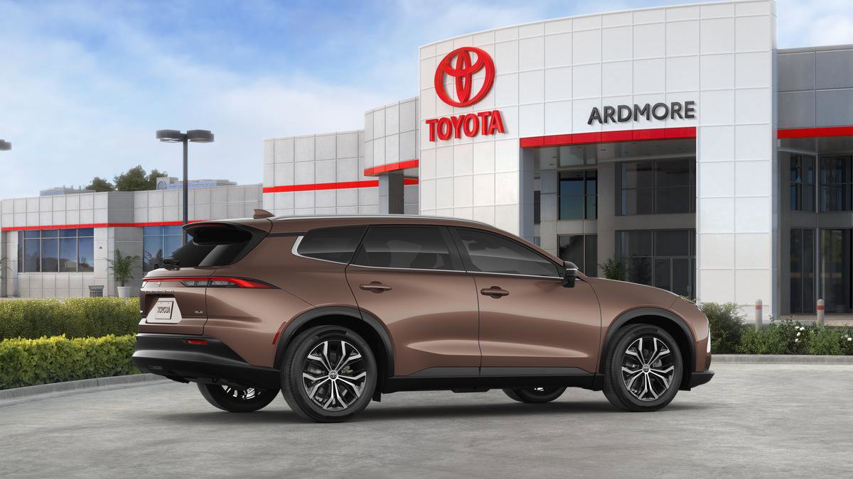 New 2025 Toyota Crown Signia image 30