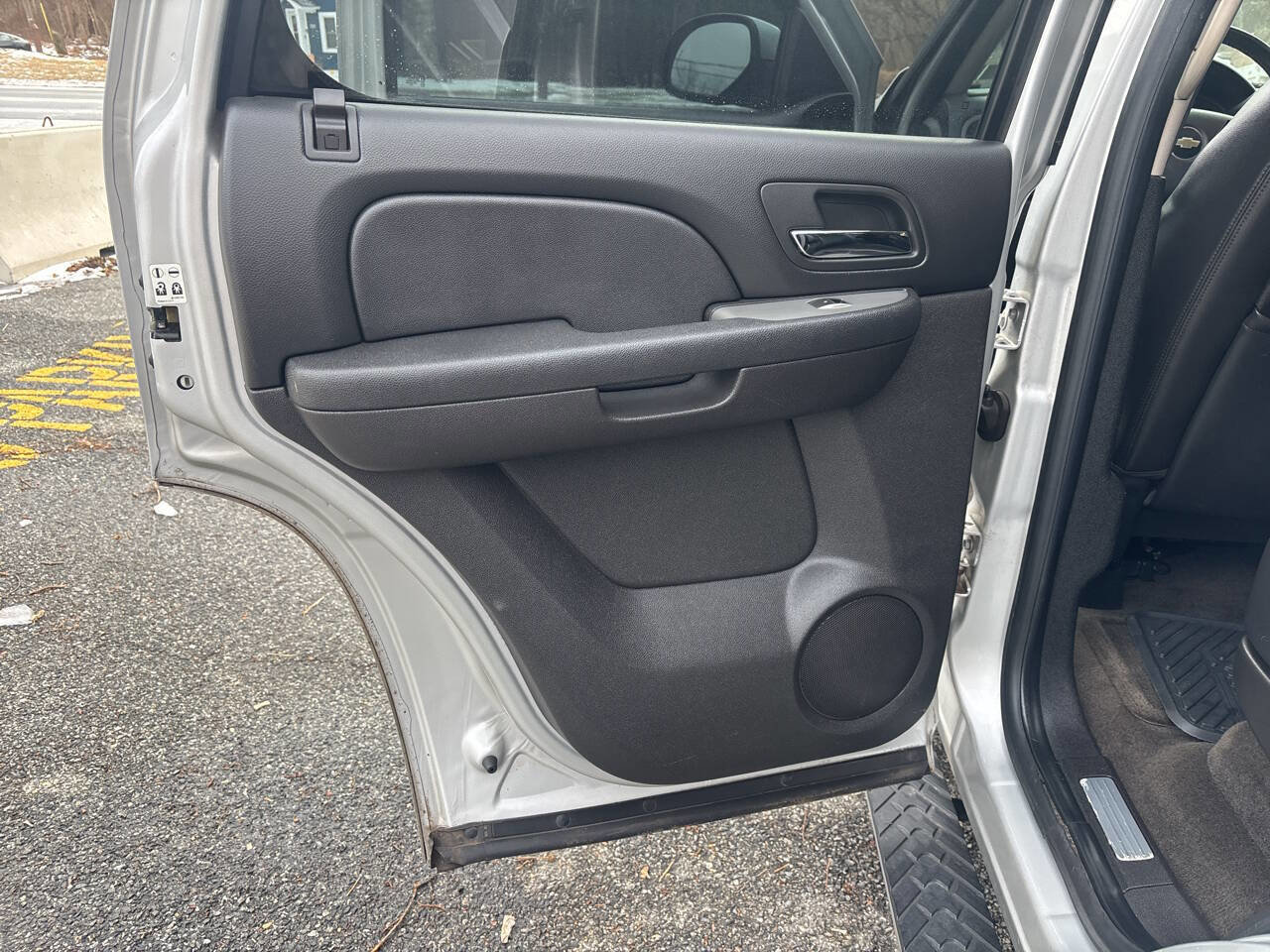Used 2010 Chevrolet Tahoe LT w/ Luxury Package image 22
