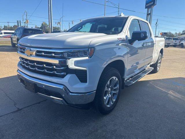 New 2026 Chevrolet Silverado 1500 LTZ w/ LTZ Premium Package image 3