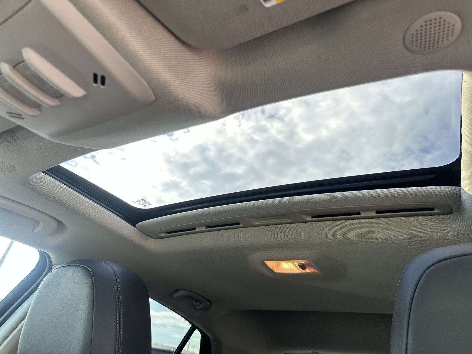 Used 2021 Buick Encore Preferred w/ Safety Package FWD image 24