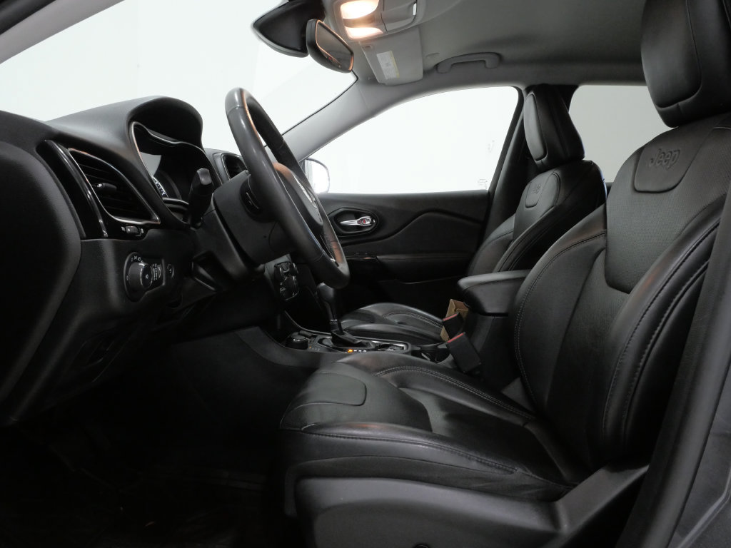 Used 2023 Jeep Cherokee Altitude Lux AWD/4WD image 12