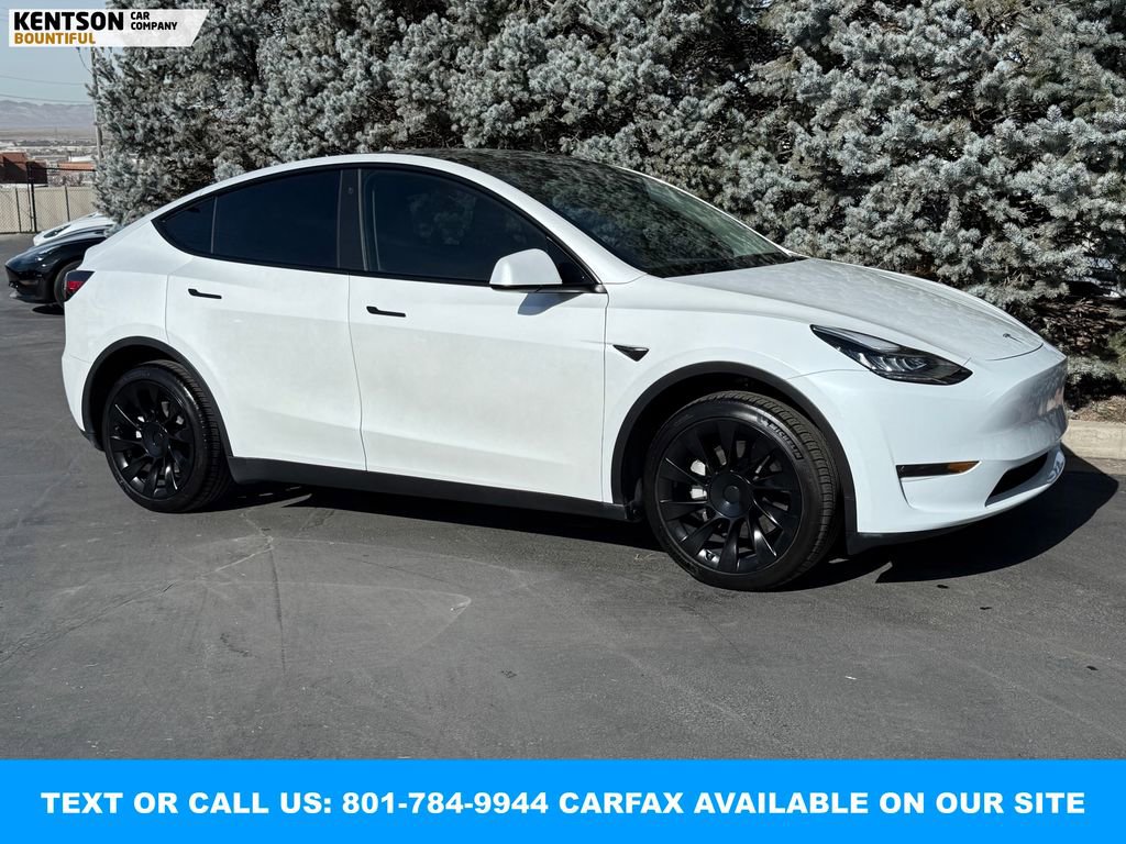 Used 2023 Tesla Model Y Long Range image 12