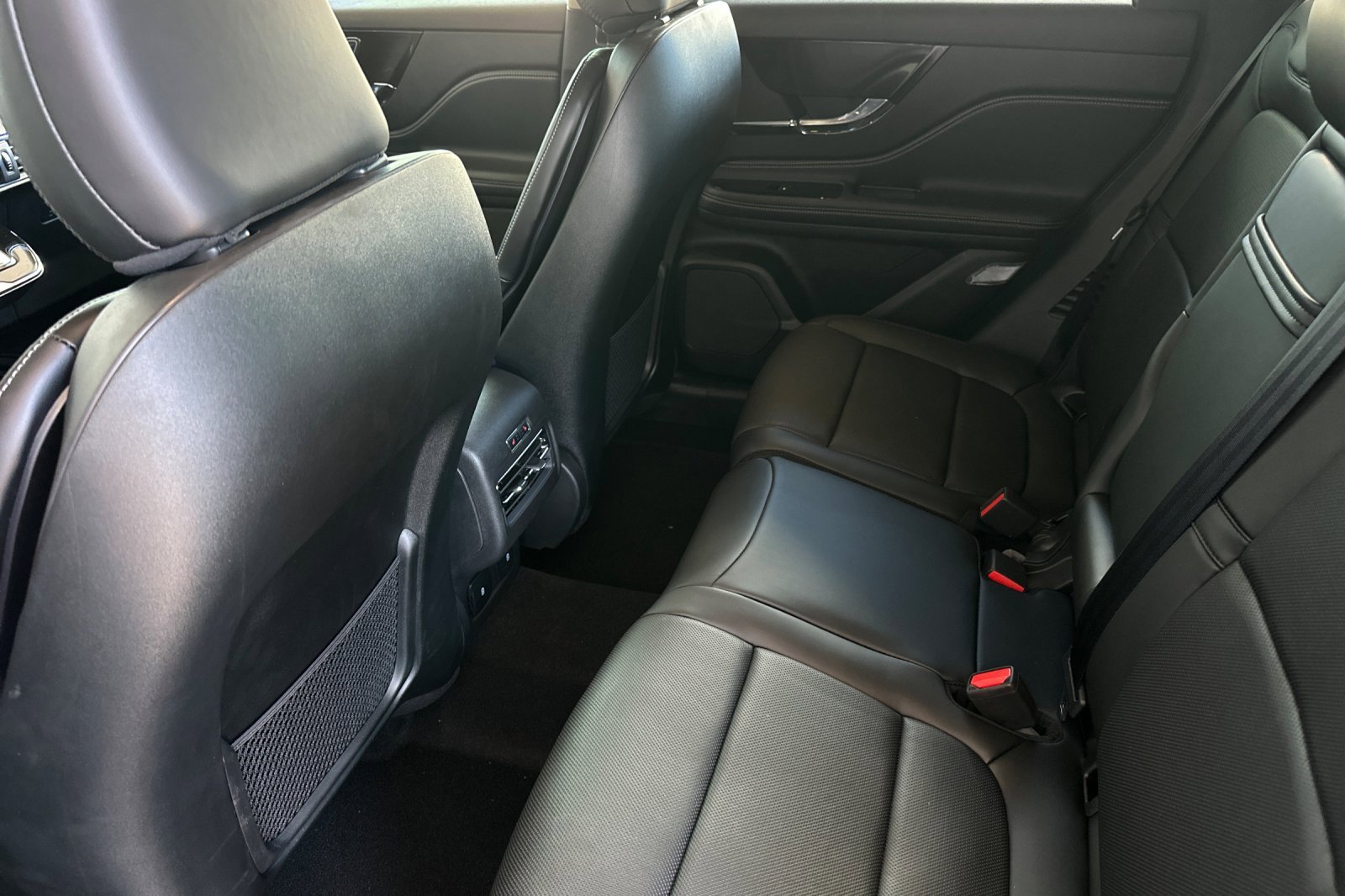 New 2025 Lincoln Corsair Reserve w/ Equipment Group 202A image 11