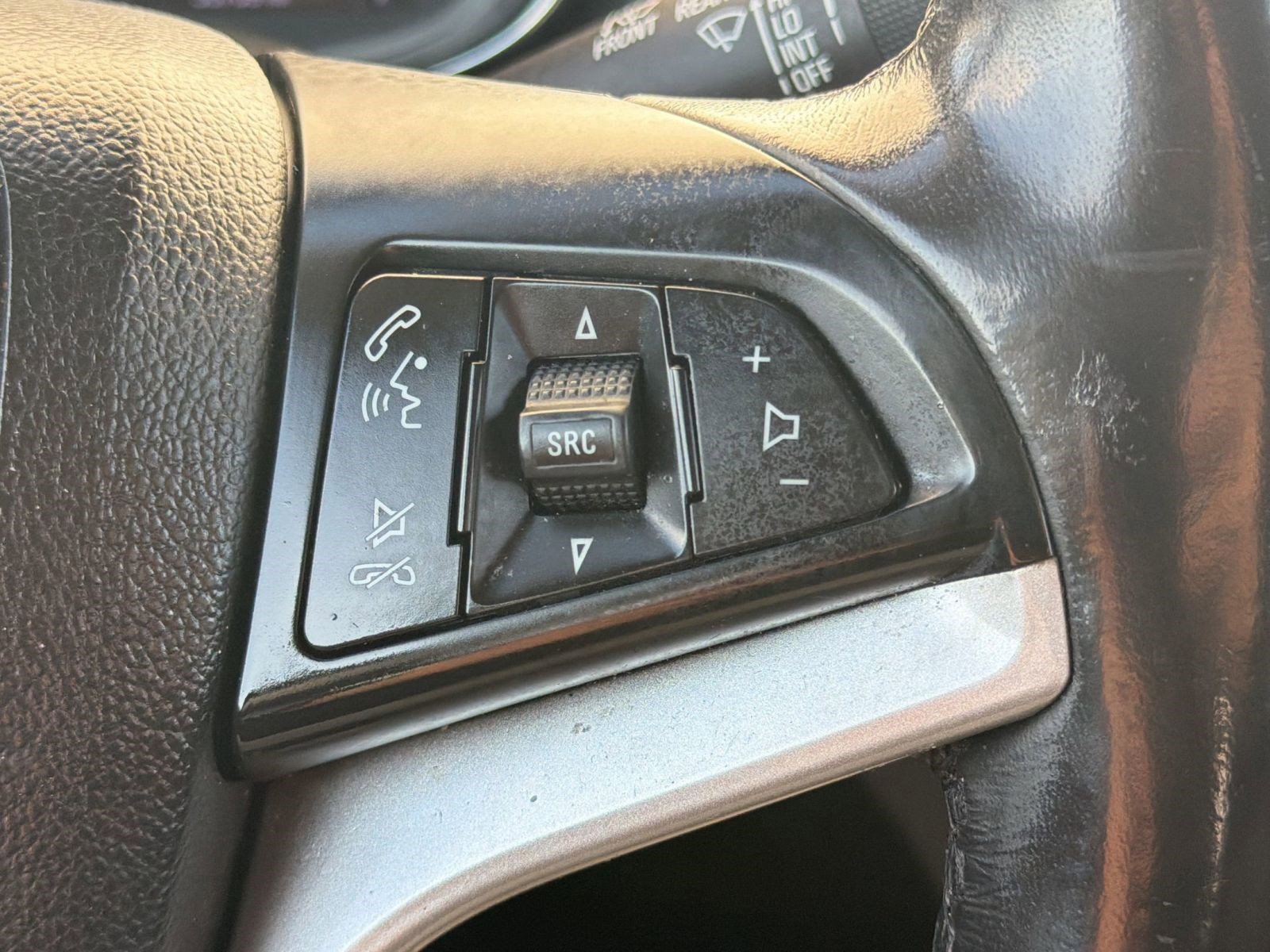 Used 2019 Chevrolet Trax LT w/ LT Convenience Package image 27