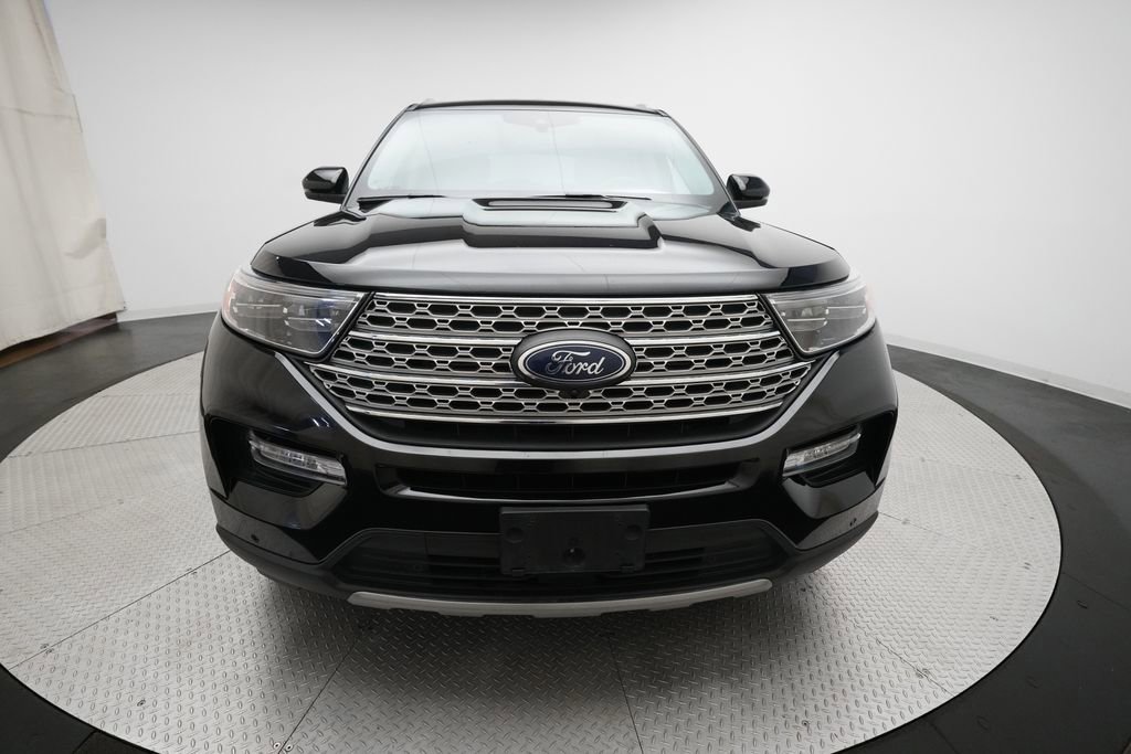 Used 2023 Ford Explorer Limited w/ Equipment Group 301A AWD/4WD image 11